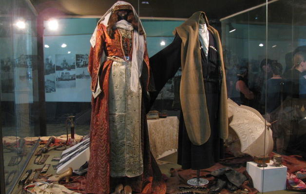 გამოფენა და საგანმანათლებლო პროგრამა ,,XIX საუკუნის თბილისში გავრცელებული ტანსაცმელი“